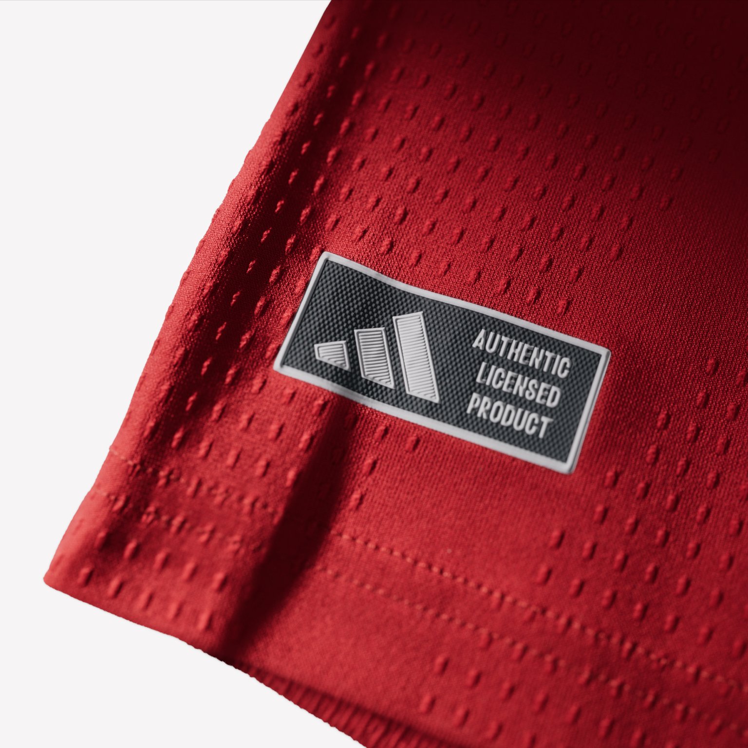 Visual featuring the new Manchester United 26/27 Home Kit Fabric